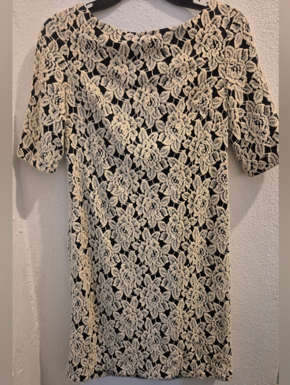 Adrianna Papell Black Dress with Cream Floral Lace Size 2
